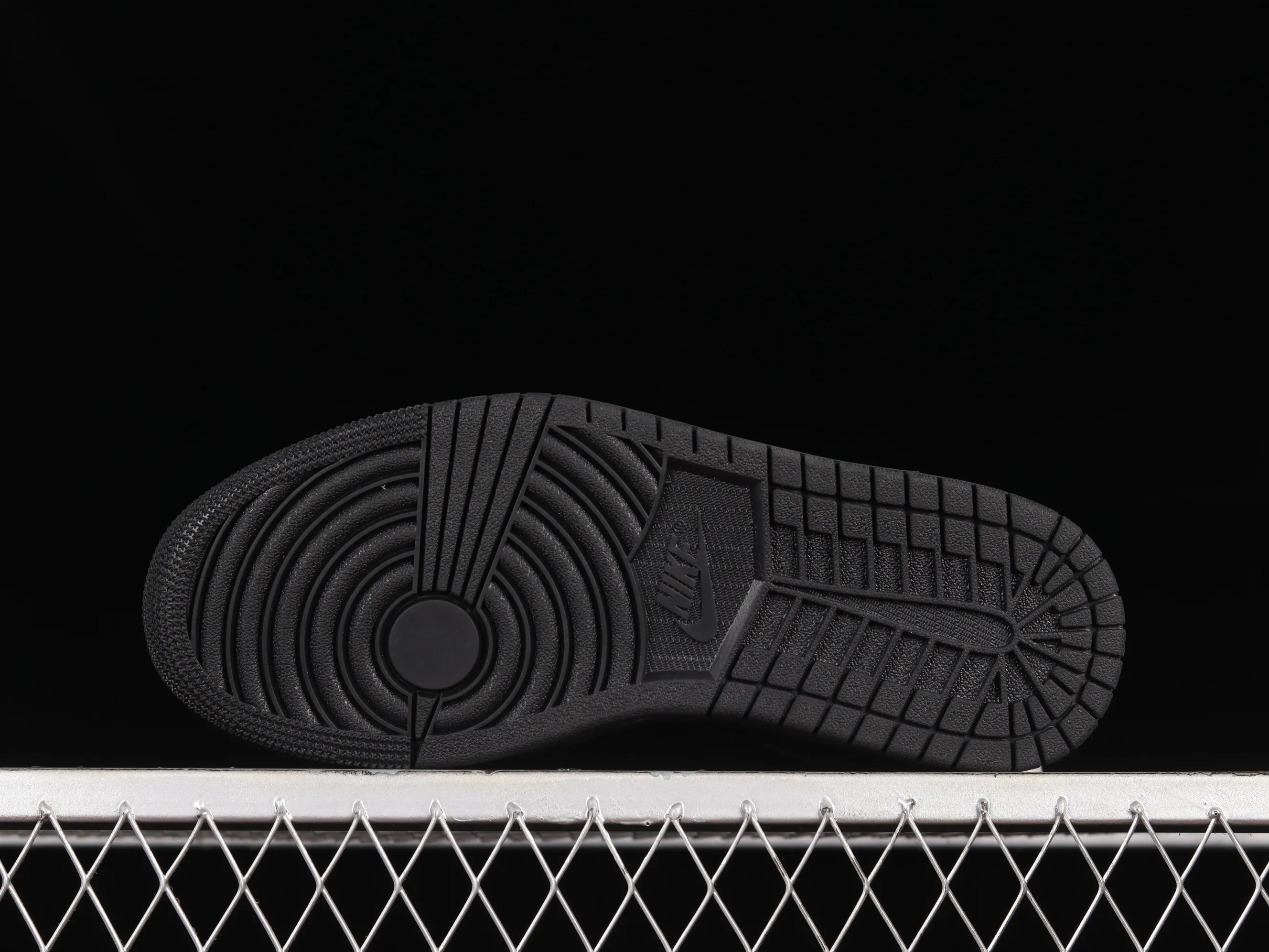 All Categories Air Jordan Jordan Series Basketball Shoes Air Jordan 1 Low Air Jordan 1 Low AJ1 Joe 1 All Black Low State Basketball Shoes 553558-093
